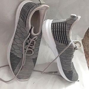 Carbon Elements fabric shoes